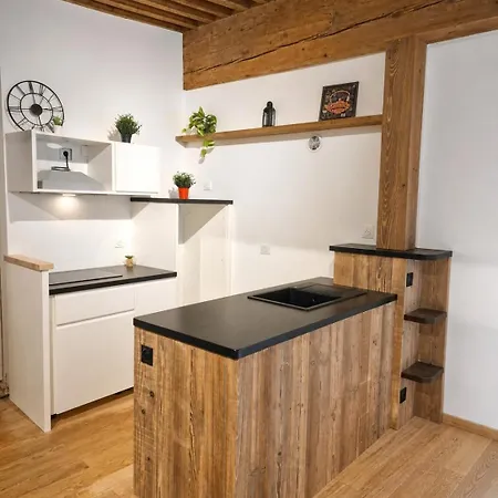 Apartamento Côté Cour T2 Escapade De Charme Dans Le Historique Chambéry