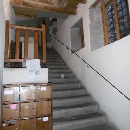 Côté Cour T2 Escapade De Charme Dans Le Historique Apartamento